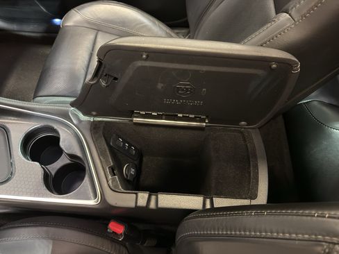 Used 2018 Dodge Challenger SXT Plus RWD image 26