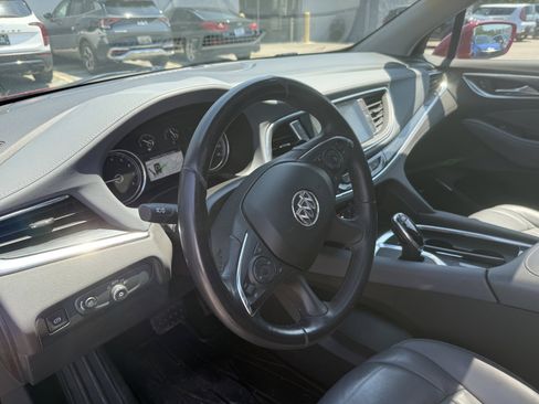 Used 2018 Buick Enclave Essence w/ Trailering Package AWD/4WD image 19