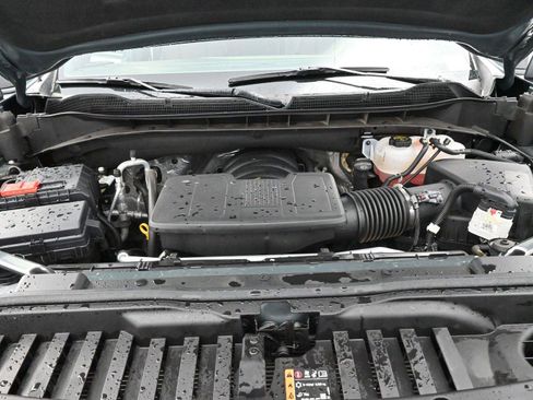 Used 2025 Chevrolet Silverado 1500 ZR2 w/ Technology Package AWD/4WD image 39