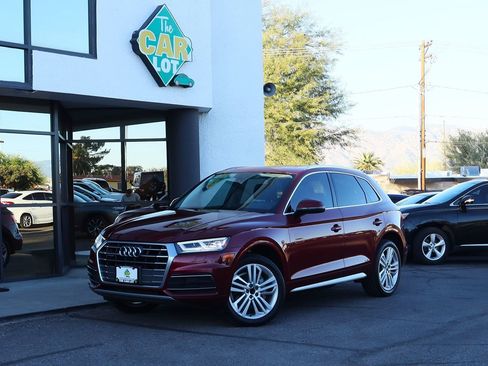 Used 2018 Audi Q5 Premium Plus w/ Premium Plus Package image 2