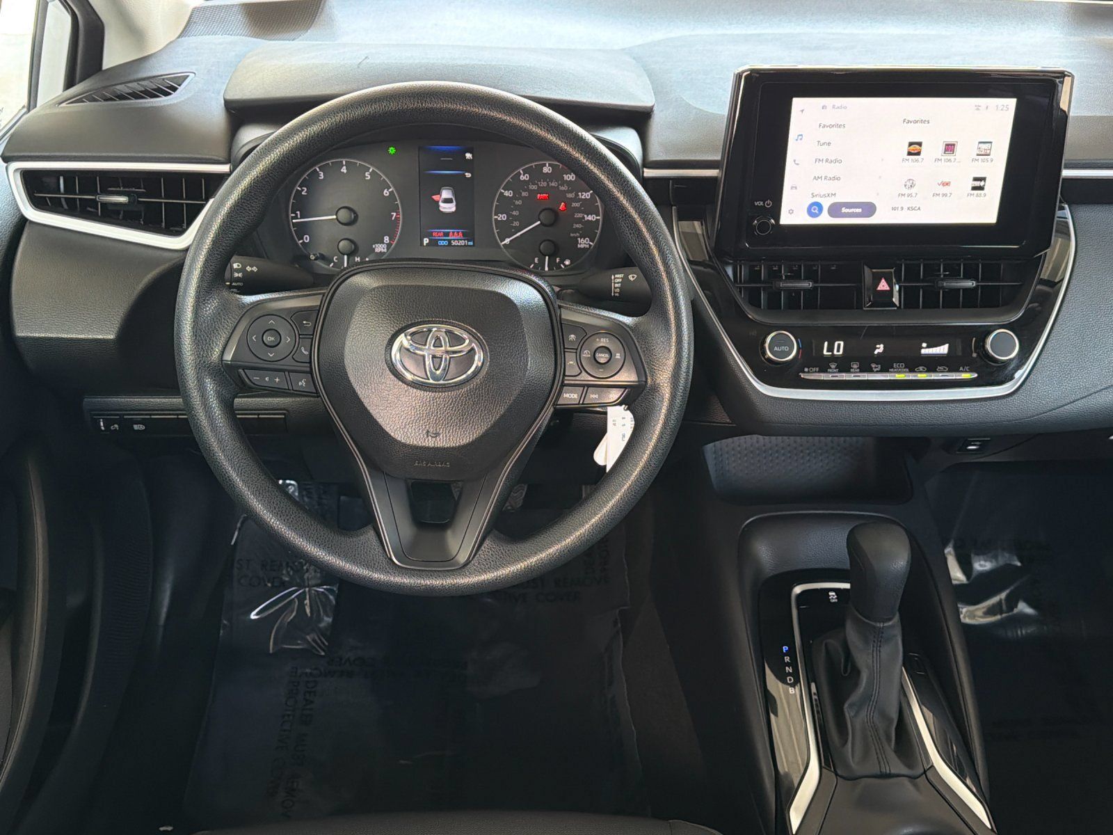 Used 2025 Toyota Corolla LE FWD image 13