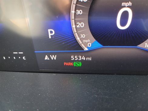 Certified 2025 Volkswagen Taos S image 31