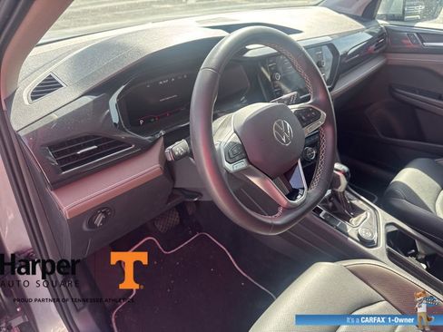 Used 2023 Volkswagen Taos SEL image 14
