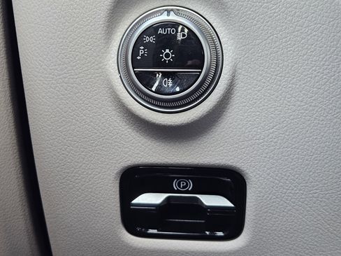 Certified 2025 Mercedes-Benz C 300 C 300 image 22