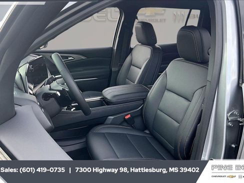 New 2026 Chevrolet Traverse LT w/ Driver Confidence Package FWD image 18