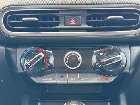 Used 2022 Hyundai Kona SEL image 26