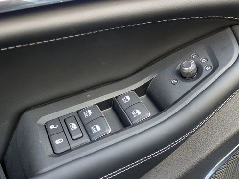 New 2025 Jeep Grand Cherokee L Overland w/ Advanced Protech Group III image 11