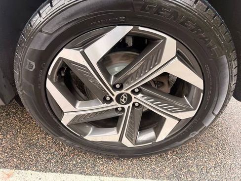 Used 2022 Hyundai Tucson Limited image 23