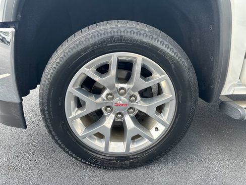 Used 2018 GMC Sierra 1500 SLT w/ SLT Premium Package AWD/4WD image 10