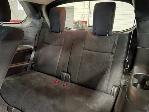 Used 2014 Nissan Pathfinder SV image 22