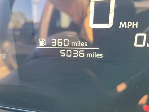 Certified 2025 Nissan Kicks SV image 23