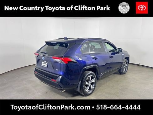 Used 2023 Toyota RAV4 SE w/ Weather & Moonroof Package image 3