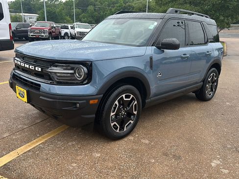 Used 2024 Ford Bronco Sport Outer Banks w/ Tech Package AWD/4WD image 3