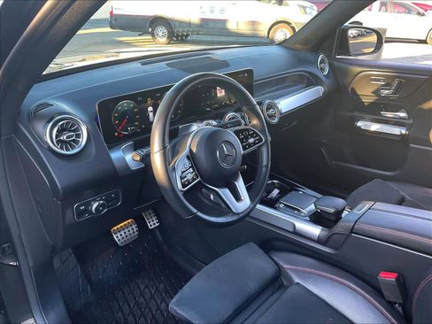 Used 2021 Mercedes-Benz GLB 250 4MATIC image 15