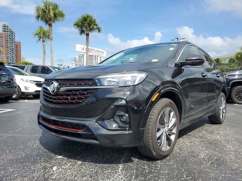 Used 2021 Buick Encore GX Preferred w/ Sport Touring Package image 2