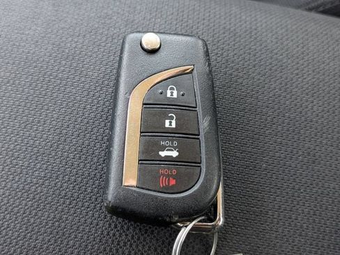 Used 2023 Toyota Corolla LE FWD image 31