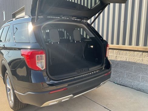 Used 2023 Ford Explorer XLT w/ Equipment Group 202A image 23