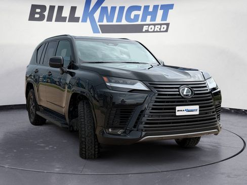 Used 2025 Lexus LX 700h Overtrail AWD/4WD image 7