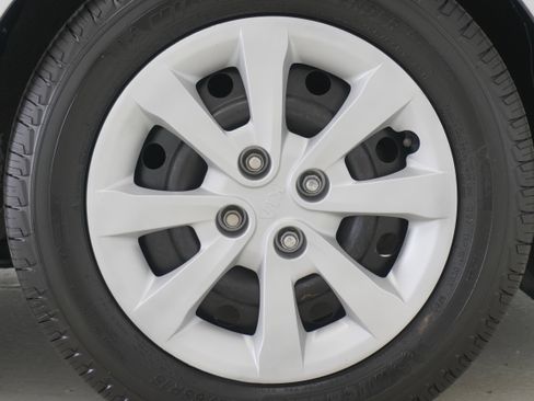 Used 2014 Kia Rio LX FWD image 21