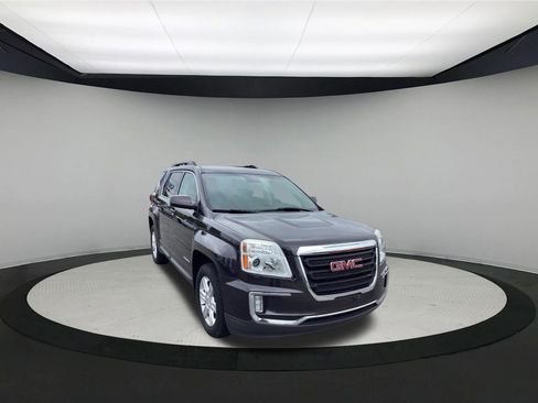 Used 2016 GMC Terrain SLE w/ Convenience Package FWD image 2