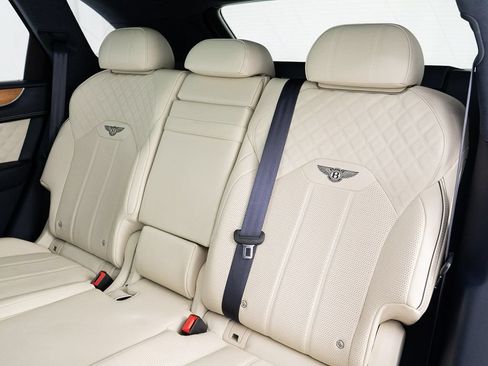 Certified 2023 Bentley Bentayga AWD/4WD image 25