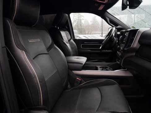 Used 2020 RAM 2500 Laramie w/ Night Edition image 25