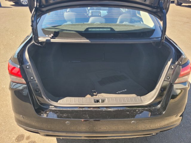 Certified 2025 Nissan Versa SV FWD image 11