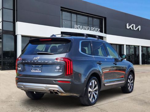Used 2020 Kia Telluride EX w/ EX Premium Package image 6