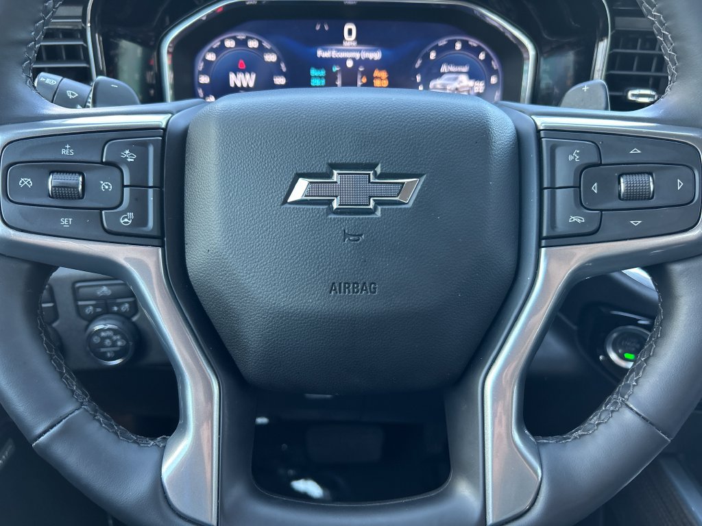 Used 2025 Chevrolet Silverado 1500 RST AWD/4WD image 9
