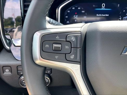 Used 2023 Chevrolet Silverado 1500 LT AWD/4WD image 13