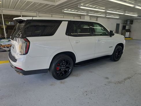 Used 2025 Chevrolet Tahoe RST w/ RST Performance Edition AWD/4WD image 6