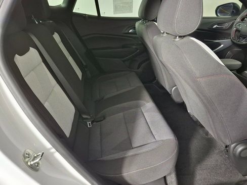 Used 2024 Chevrolet Trax RS w/ Driver Confidence Package image 28