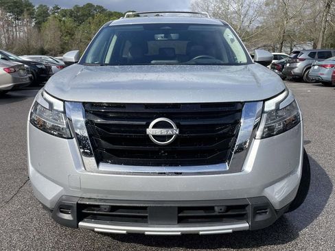 Used 2024 Nissan Pathfinder Platinum w/ Cargo Package image 8