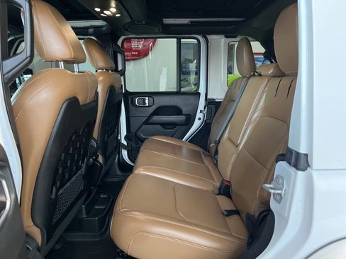 Used 2022 Jeep Wrangler Unlimited Rubicon 4xe w/ Cold Weather Group image 11