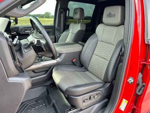 Used 2024 Chevrolet Silverado 1500 ZR2 w/ ZR2 Bison Edition AWD/4WD image 11