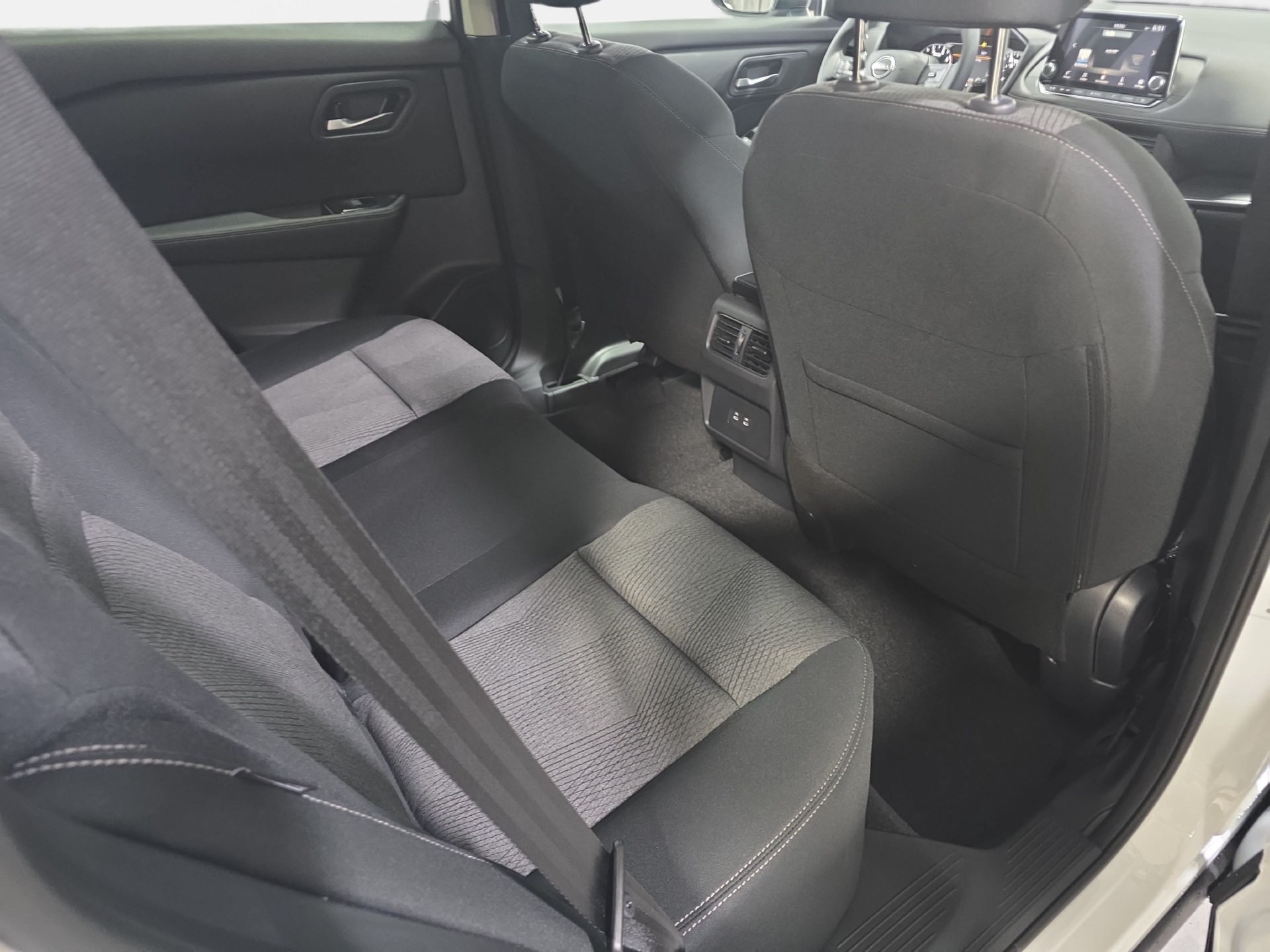 New 2026 Nissan Rogue SV AWD/4WD image 11