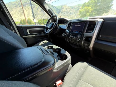 Used 2023 RAM 1500 Classic Warlock w/ Electronics Group AWD/4WD image 7