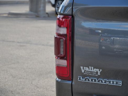 Used 2019 RAM 1500 Laramie image 8