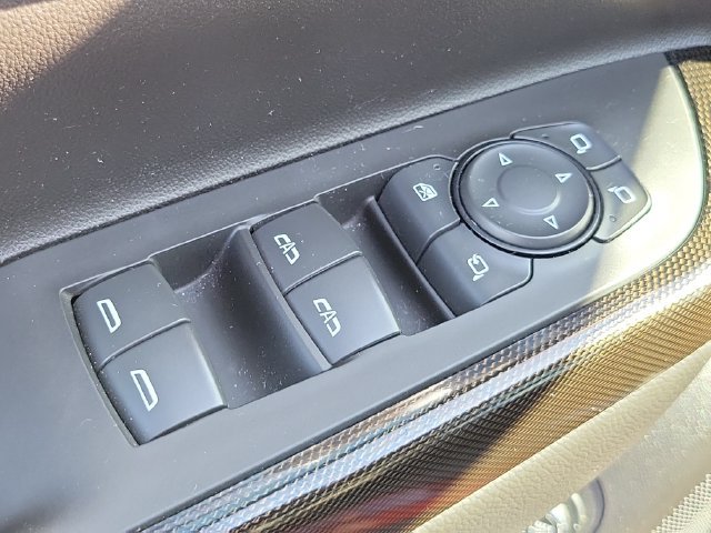 Used 2023 GMC Acadia AT4 w/ Technology Package AWD/4WD image 24