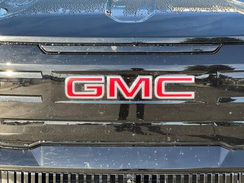 Used 2026 GMC Sierra EV Elevation w/ LPO, Elevation Dark Package AWD/4WD image 38