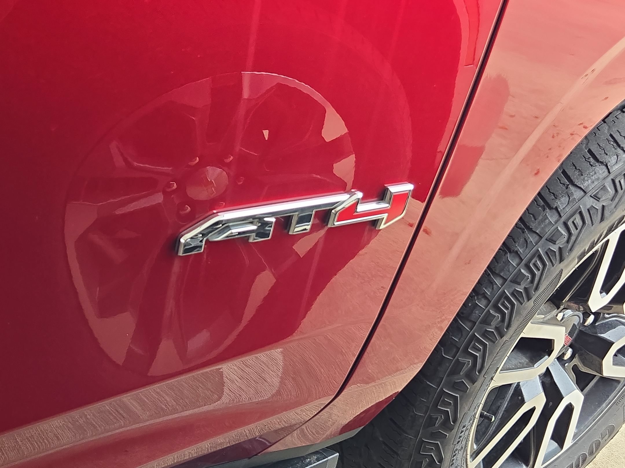 Certified 2023 GMC Yukon AT4 AWD/4WD image 9