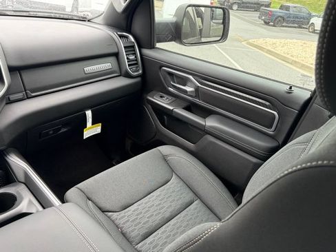 New 2026 RAM 1500 Big Horn AWD/4WD image 34