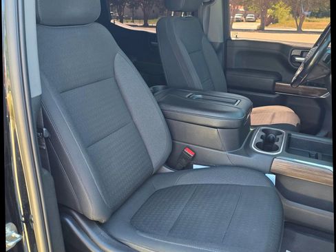 Used 2021 Chevrolet Silverado 1500 LT Trail Boss image 19