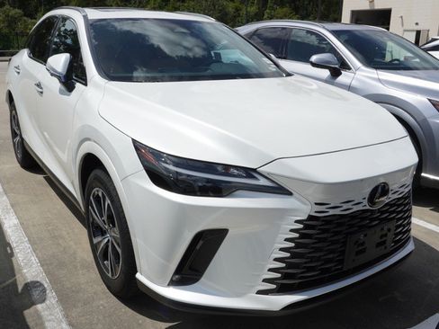 Used 2025 Lexus RX 350 Premium w/ Accessory Package (Z1) FWD image 2