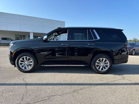 Used 2025 Chevrolet Tahoe Premier AWD/4WD image 3