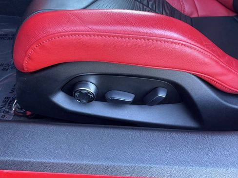 Used 2020 Chevrolet Corvette Stingray Premium Cpe w/ 3LT Preferred Equipment Group image 19