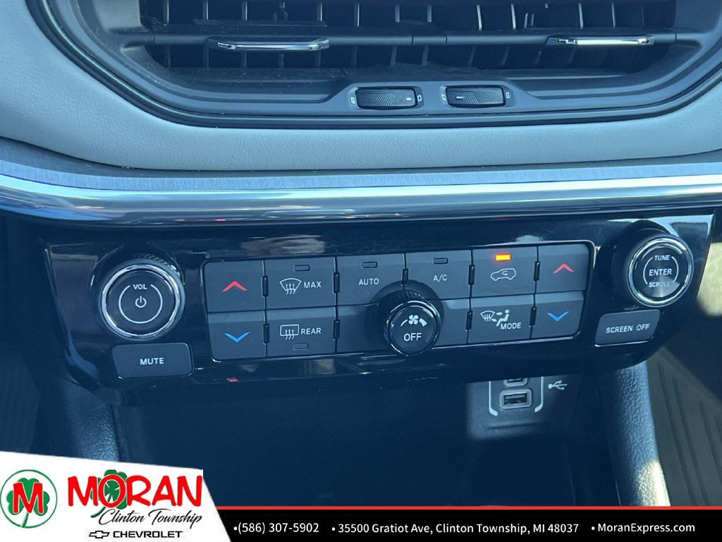 Used 2023 Jeep Compass Limited AWD/4WD image 23