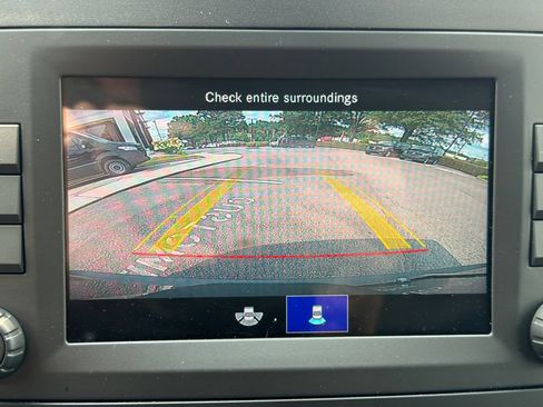 Used 2023 Mercedes-Benz Metris Passenger image 10