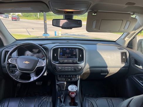 Used 2021 Chevrolet Colorado Z71 AWD/4WD image 5