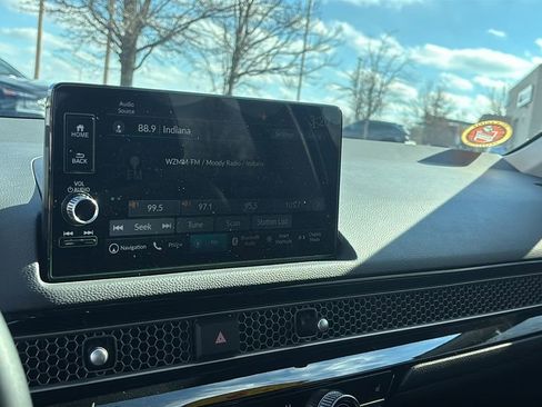 Used 2024 Honda Civic Touring image 19